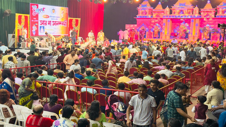 আরব আমিরাতে নানা আয়োজনে পালিত হচ্ছে সনাতন ধর্মাবলম্বীদের শ্রেষ্ঠ উৎসব শারদীয় দূর্গাপূজা 