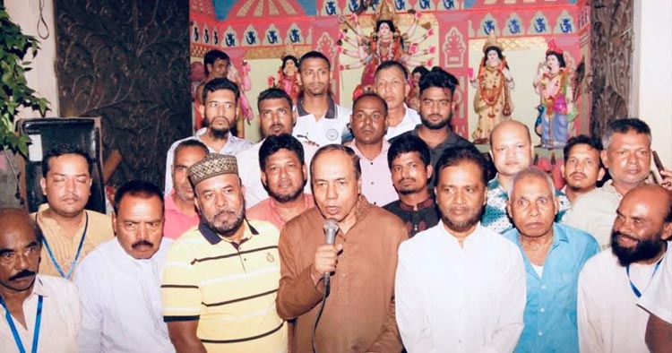 হাটহাজারীতে পূজা মন্ডপ পরিদর্শনে বিএনপি চেয়ারপারসনের উপদেষ্টা ফজলুল হক