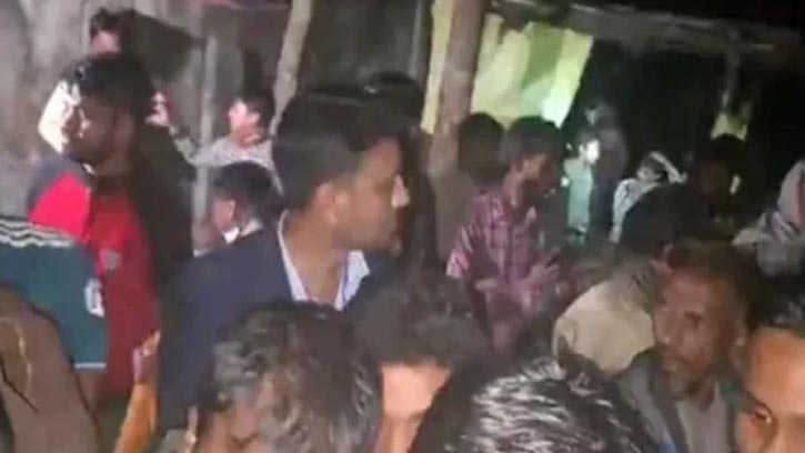 স্বামীর নিষেধ অমান্য করে ভোট, গৃহবধূকে তালাক