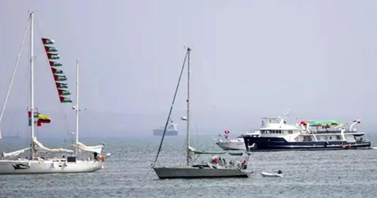 ইতালি থেকে গাজা অবরোধ ভাঙতে নতুন ফ্লোটিলা রওয়ানা, শতাধিক কর্মী আটক