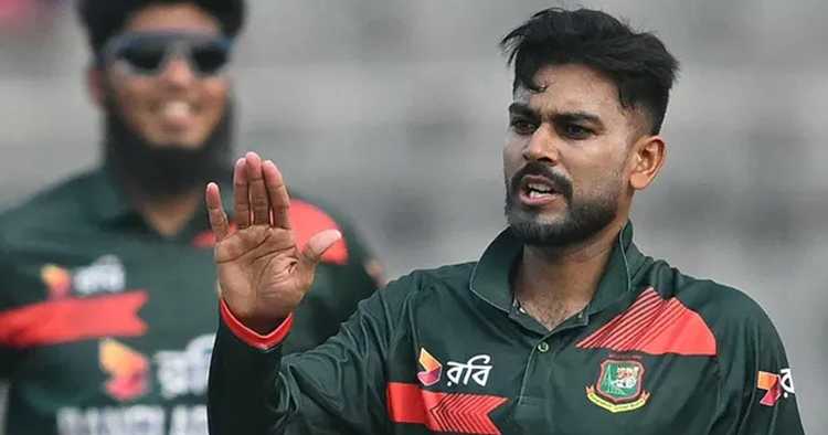 পাকিস্তানের ওপেনিং জুটি ভাঙল বাংলাদেশের অধিনায়ক