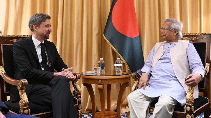 ইউনূসের আহ্বান: তরুণ কৃষি উদ্যোক্তাদের জন্য তহবিল গঠন