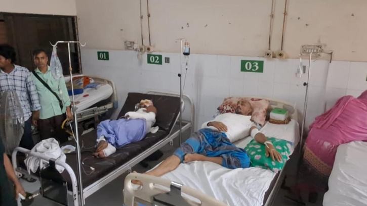 চমেক হাসপাতালে এসি বিস্ফোরণে দগ্ধ ৩
