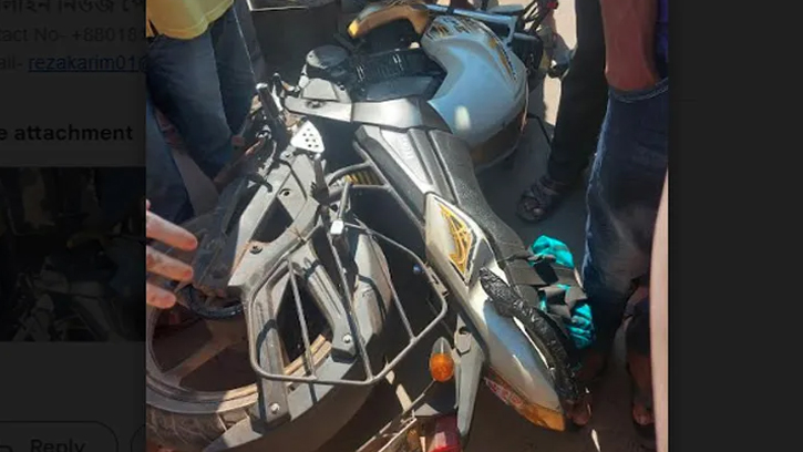 দ্রুতগামী ট্রাকের ধাক্কায় হাটহাজারীতে কিশোরের মৃত্যু