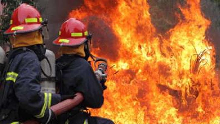 চট্টগ্রামে বহুতল ভবনে আগুন