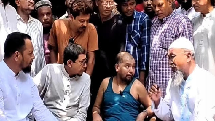 লক্ষ্মীপুরে অসুস্থ যুবদল কর্মীর চিকিৎসার দায়িত্ব নিলেন তারেক রহমান