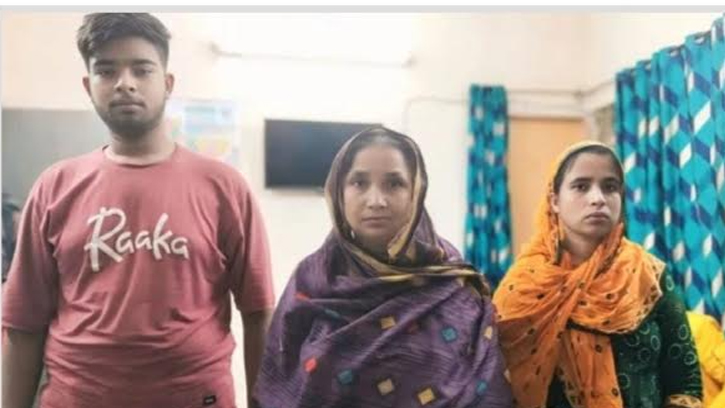 কুড়িগ্রামে একই পরিবারের তিন বাংলাদেশি নারী-পুরুষ আটক