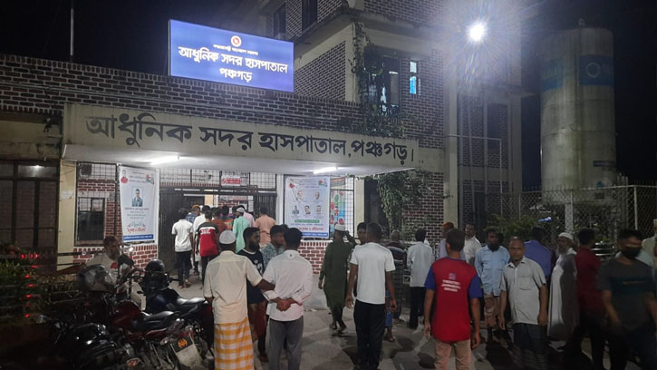 পঞ্চগড়ে ইজিবাইকে ডিবি পুলিশের গাড়ির ধাক্কা, জামায়াত নেতাসহ নিহত দুই