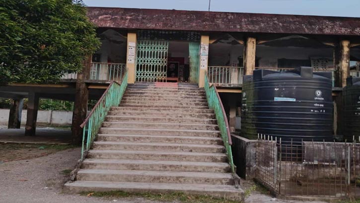 মোরেলগঞ্জে চরম দুর্ভোগে হাজার হাজার ইউনিয়নবাসী