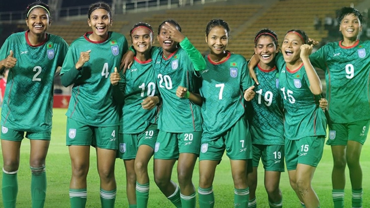 পরাজয়ের পরও স্বপ্নপূরণ, প্রথমবারের মতো মূল পর্বে বাংলাদেশ নারী দল