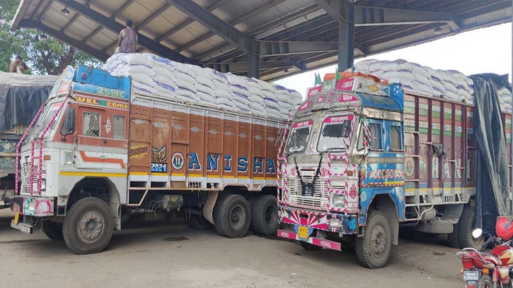বেনাপোল বন্দর দিয়ে ১৩৫০ মেট্রিক টন চাল আমদানি