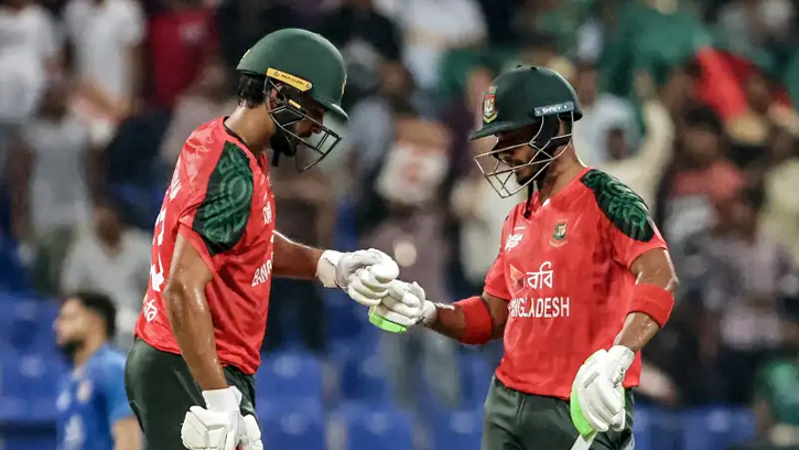 আফগানিস্তানকে হারালেও ভাগ্য লঙ্কানদের হাতে