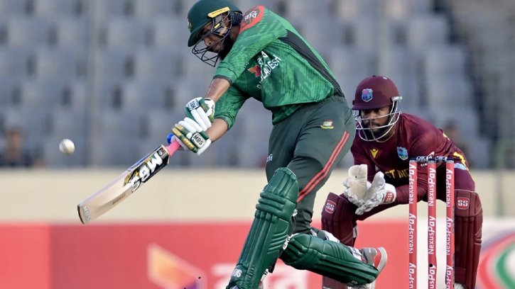 ওয়ানডে সিরিজে সুপার ওভারে ১ রানে পরাজিত বাংলাদেশ