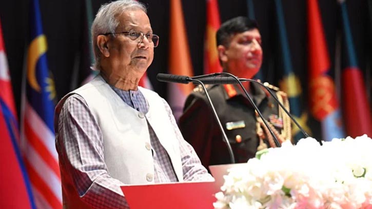 নির্বাচনে সশস্ত্র বাহিনীর ঐতিহাসিক ভূমিকা পালনের আহ্বান প্রধান উপদেষ্টার