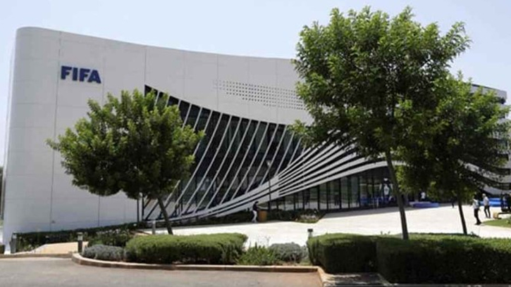 ফিফার বিরুদ্ধে এক লাখ ফুটবলারের নজিরবিহীন আইনি লড়াই