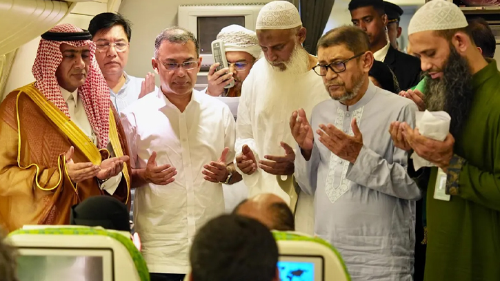প্রথম হজ ফ্লাইট উদ্বোধন করলেন প্রধানমন্ত্রী