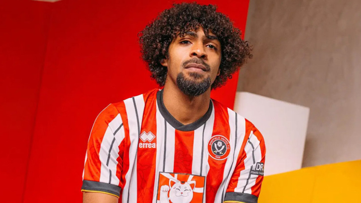 বাংলাদেশের প্রথম ফুটবলার হিসেবে বিশ্বরেকর্ড গড়লেন হামজা