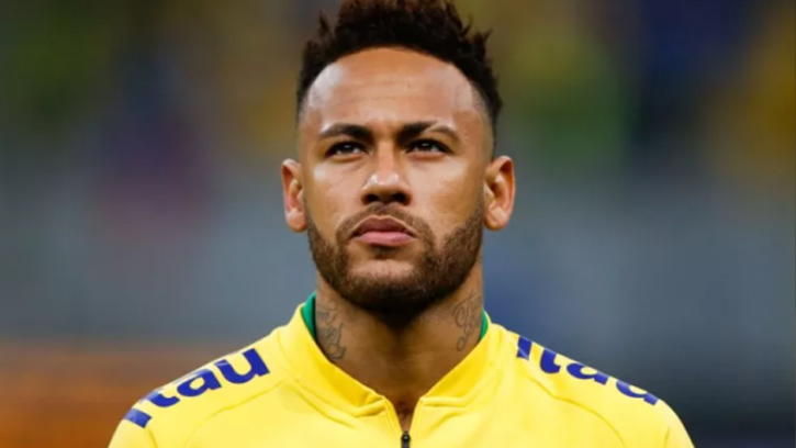 জাতীয় দল থেকে ছিটকে যাওয়া নিয়ে মুখ খুললেন নেইমার