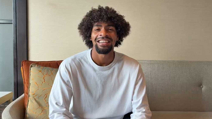 বাংলাদেশে পৌঁছেই আত্মবিশ্বাসী হামজা: “আমরাই জিতব”