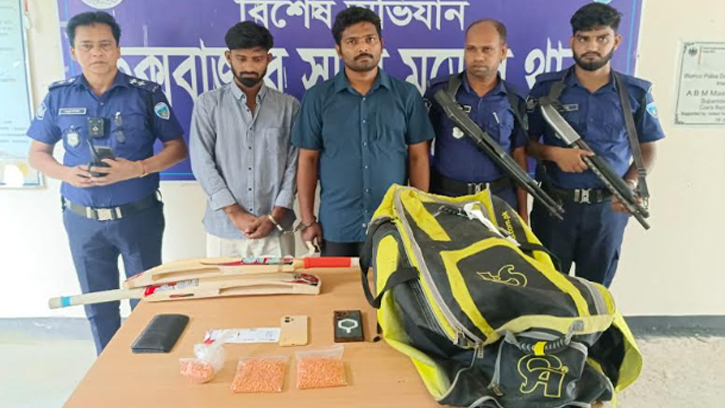 ইয়াবা পাচার: বিমানবন্দরের চাকরিচ্যুত কর্মীসহ দুই যুবক আটক 