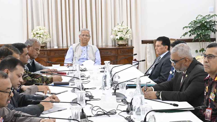 জননিরাপত্তা নিশ্চিত করতে আইনশৃঙ্খলা স্বাভাবিক রাখার তাগিদ