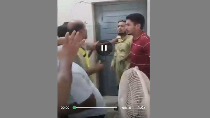 যুবদল নেতার ল্যাবে রোগী না দেওয়ায় চিকিৎসককে হেনস্তা, ভিডিও ভাইরাল