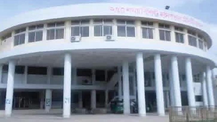 মৌলভীবাজার সদর হাসপাতালে নার্সের উপর হামলায় ২জন আহত