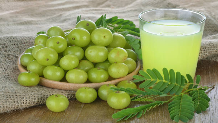 ক্লান্তি দূর করতে ইফতারে জাদুকরী আমলকির শরবত, জানুন সহজ রেসিপি