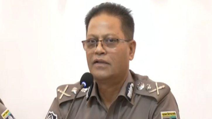 হাদি হত্যায় জড়িত দুজনকে দেশে ফেরাতে কাজ চলছে: আইজিপি