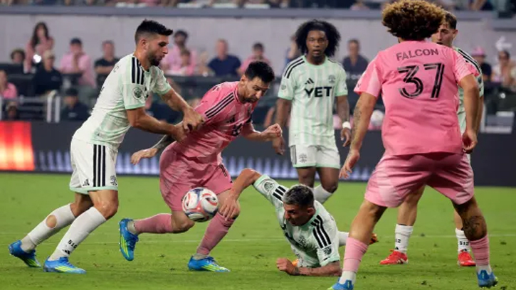 গোল করেও দলকে জয়ের মুখ দেখাতে পারলেন না মেসি