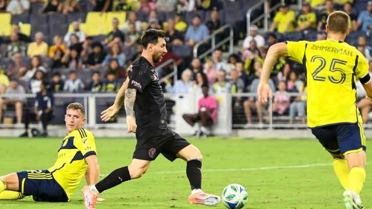 গোল করেও দলকে জেতাতে পারলেন না মেসি