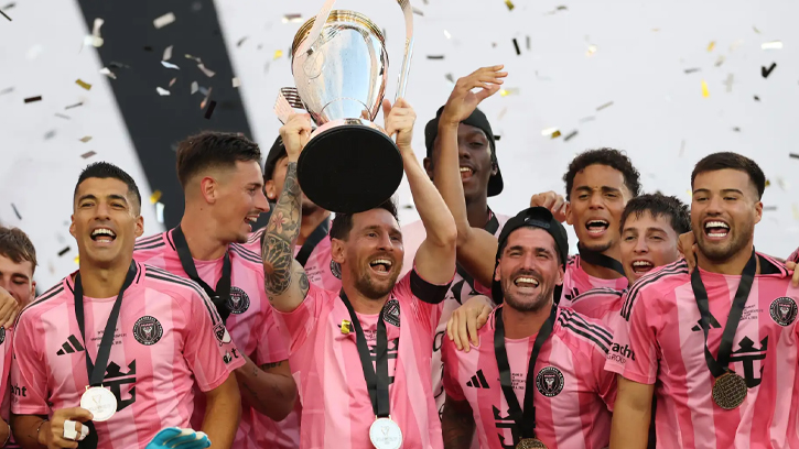 ‘অনেক দিনের অপেক্ষা শেষ’—এমএলএস ট্রফি হাতে মেসির আবেগঘন প্রতিক্রিয়া