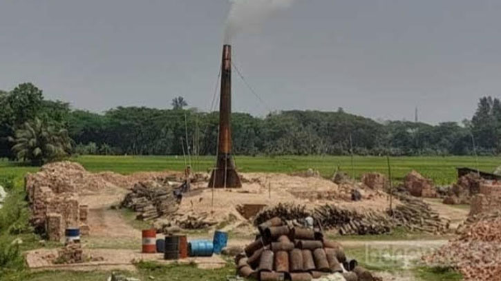 লক্ষ্মীপুরে অবৈধ ভাটায় রাজস্ব ক্ষতি ও পরিবেশ ধ্বংসের অভিযোগ