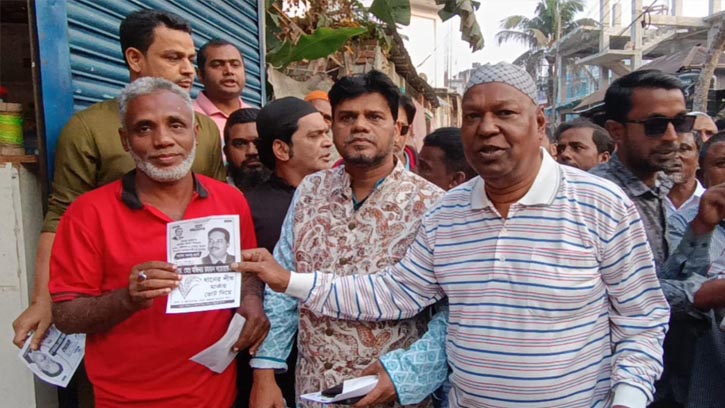 নির্বাচনকে কেন্দ্র করে জমে উঠেছে বরিশালে প্রচার প্রচারণা