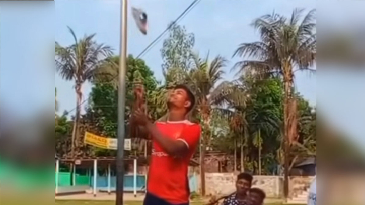 জাতীয় পতাকা ও সংগীত অবমাননাকারী মিরাজ আটক