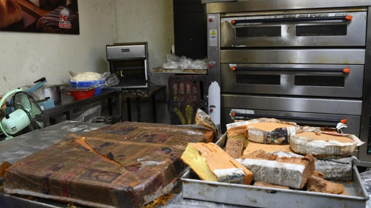 চট্টগ্রামে কাশবনসহ ৪ প্রতিষ্ঠানকে লক্ষাধিক টাকা জরিমানা