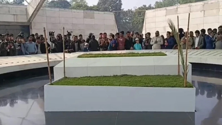 দর্শনার্থীদের জন্য উন্মুক্ত খালেদা জিয়ার সমাধি