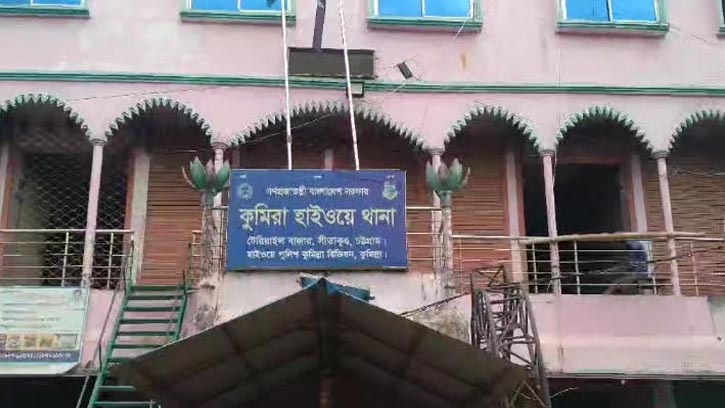 সীতাকুণ্ডে কাভার্ড ভ্যানের চাপায় ওয়ার্কশপ মালিক নিহত