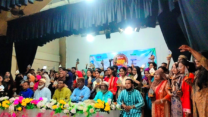 পঞ্চগড়ে কৃতি শিক্ষার্থীদের সংবর্ধনা 