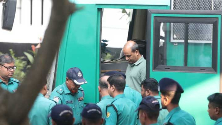 ন্যায়বিচারে আস্থা, আইনের প্রতি শ্রদ্ধা দেখিয়ে ট্রাইব্যুনালে আত্মসমর্পণ ১৫সেনা কর্মকর্তার