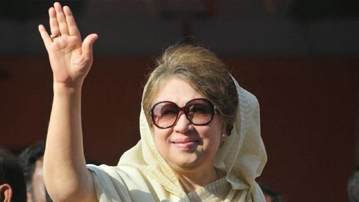 উন্নত চিকিৎসার জন্য লন্ডন নেওয়ার প্রস্তুতি: অবস্থার উন্নতির অপেক্ষায় খালেদা জিয়া
