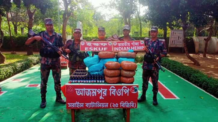 বিজয়নগরে বিজিবির বিশেষ অভিযানে চোরাচালানী পণ্য ও মাদকদ্রব্য আটক