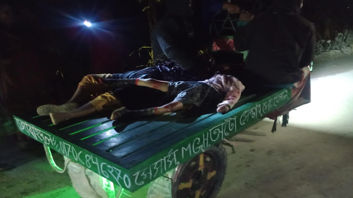 নৈশকোচের ধাক্কায় পঞ্চগড়ে প্রাণ গেল মা-মেয়ের