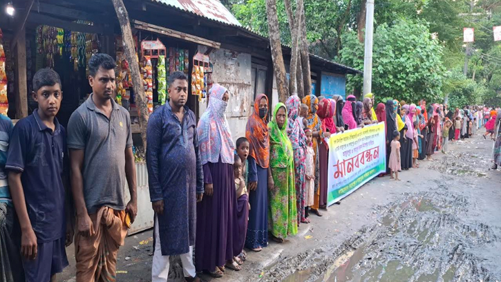 উন্নয়নের ছোঁয়া লাগেনি নোয়াখালী পৌরসভার তিন রাস্তায়