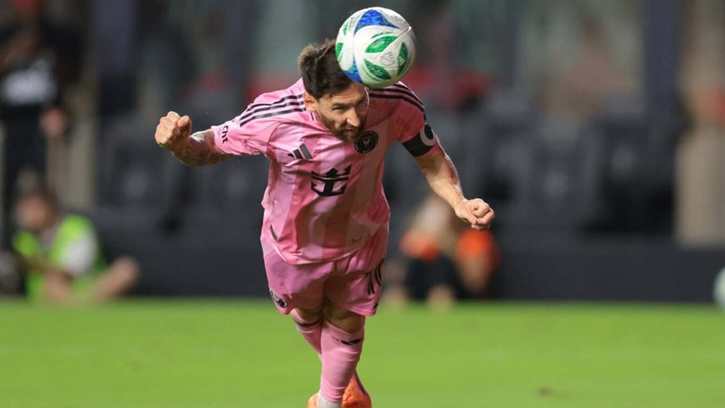 মেসির ডাবল, ডাইভিং হেডে গোল—মায়ামির প্লে-অফে দারুণ সূচনা