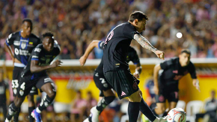  প্রতিশ্রুতি রক্ষা করলেন মেসি: জাদুকরী গোলে মায়ামির প্রথম জয়