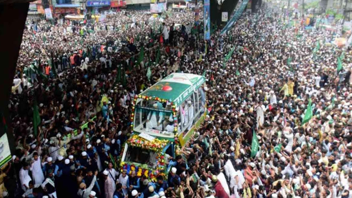 চট্টগ্রামে অনুষ্ঠিত হলো বিশ্বের বৃহত্তম মিলাদ শোভাযাত্রা ‘জশনে জুলুস’