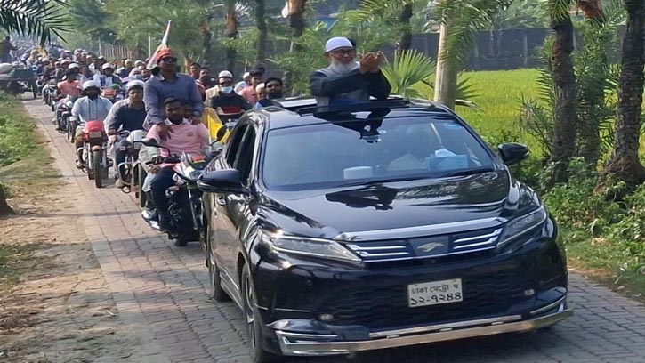 সাতক্ষীরায় জামায়াতের মোটরসাইকেল শোভাযাত্রায় মানুষের ঢল