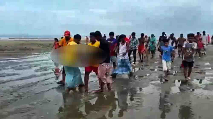 কক্সবাজার সমুদ্র সৈকতে নিখোঁজ পর্যটকের লাশ উদ্ধার 