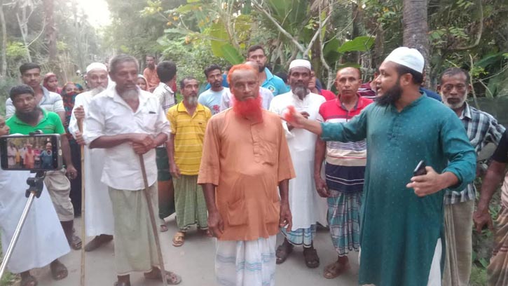 মোরেলগঞ্জে বৃদ্ধের দাড়ি টেনে ছিঁড়ে ফেলার অভিযোগ